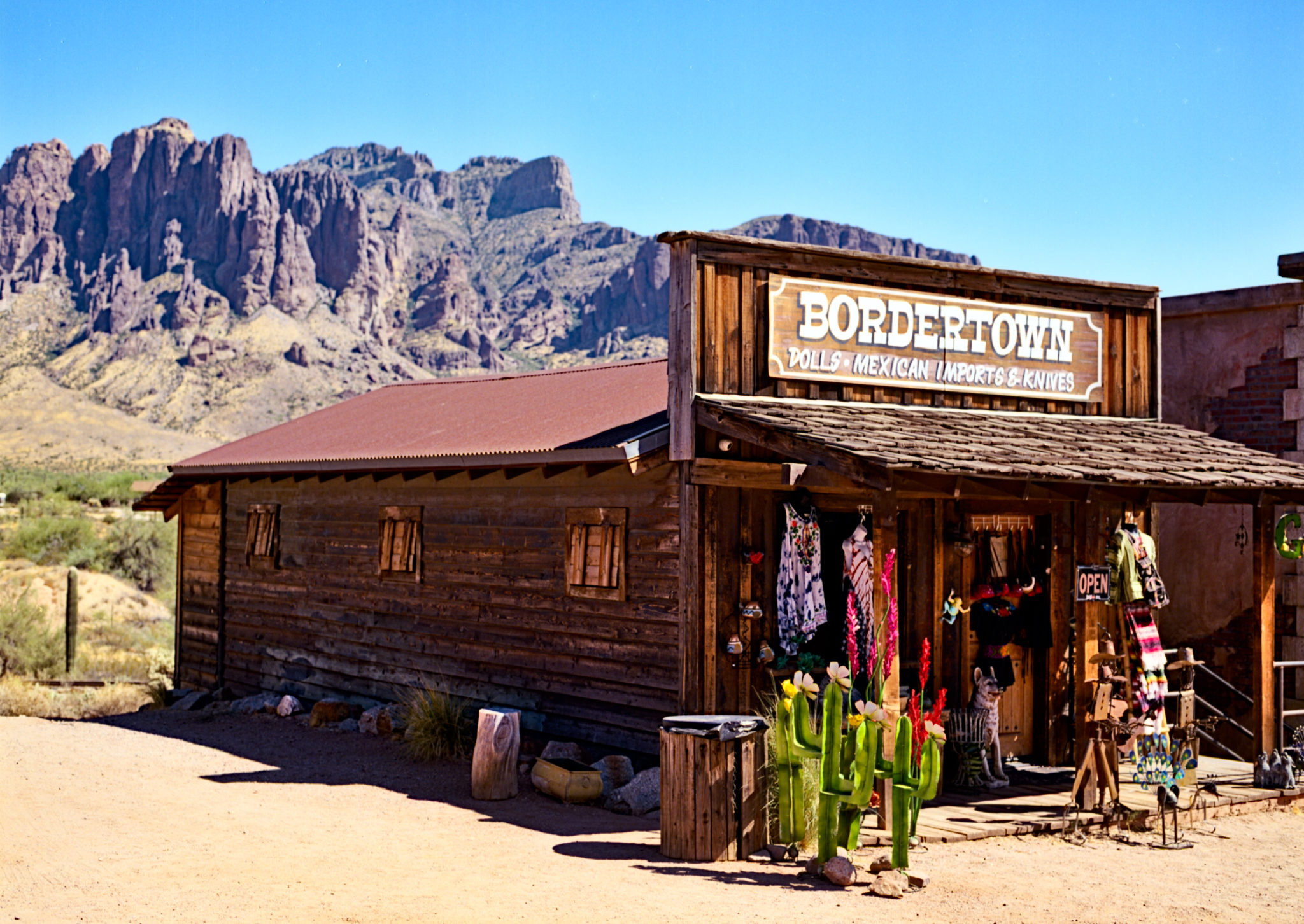 Bordertown Photography by CyberShutterbug