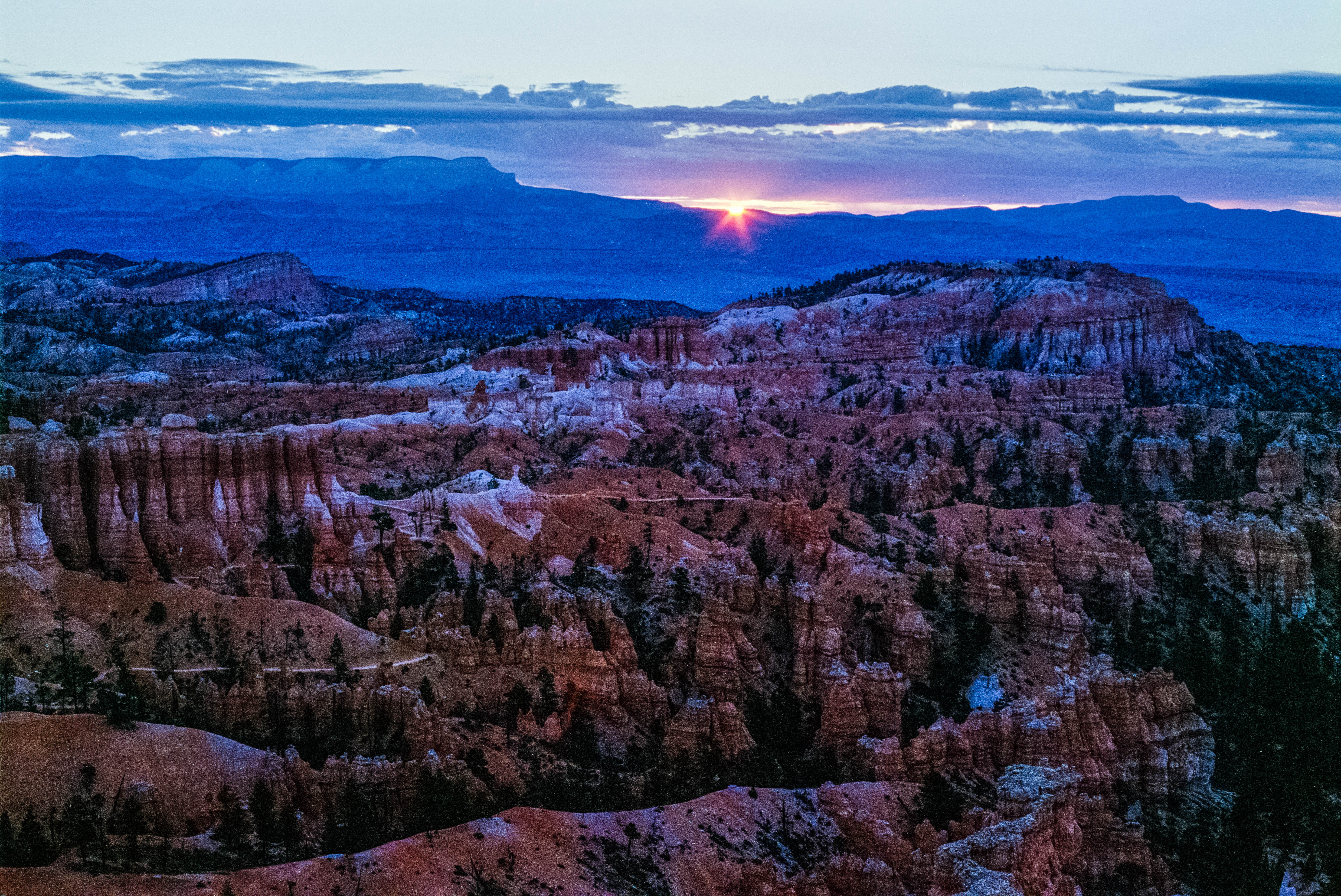 bryce-canyon-sunrise